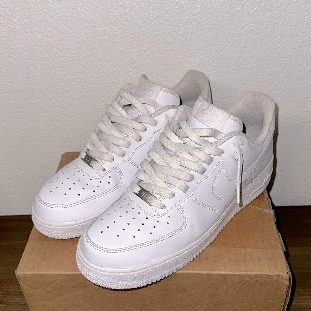 NIKE Air Force Ones (White)